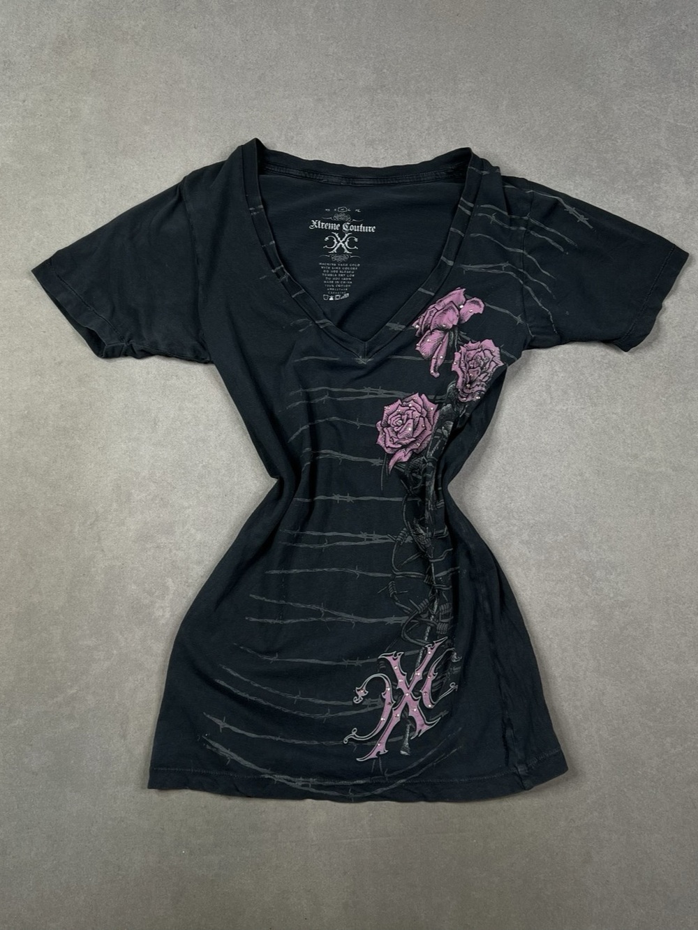 Extreme Couture Graphic Distressed Tee in Black & Pink Size Medium Y2K